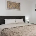 Holiday home Vivelorural Club 14, Terraza Y Piscina