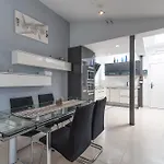 Holiday home Vivelorural Club 14, Terraza Y Piscina Playa del Ingles (Gran Canaria)