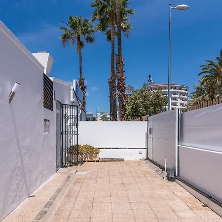 Vivelorural Club 14, Terraza Y Piscina * Playa del Ingles (Gran Canaria)