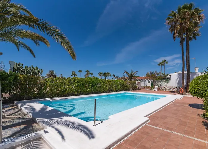 Vivelorural Club 14, Terraza Y Piscina Holiday home