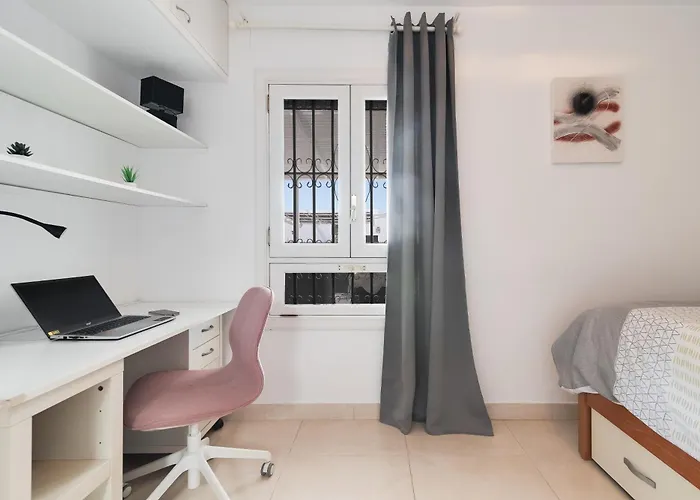 Vivelorural Club 14, Terraza Y Piscina Holiday home *