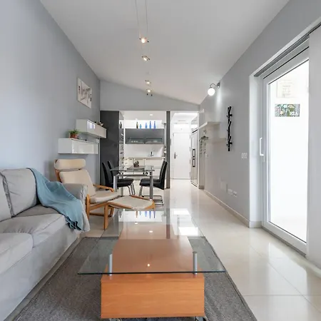 Vivelorural Club 14, Terraza Y Piscina Playa del Inglés