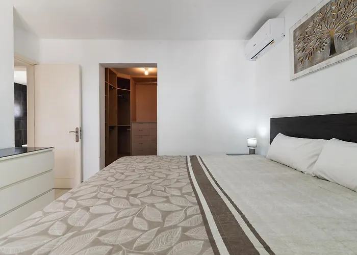 Vivelorural Club 14, Terraza Y Piscina * Плайя-дель-Інглес