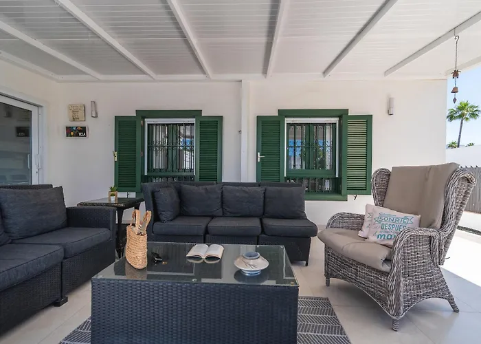 Vivelorural Club 14, Terraza Y Piscina * Playa del Inglés