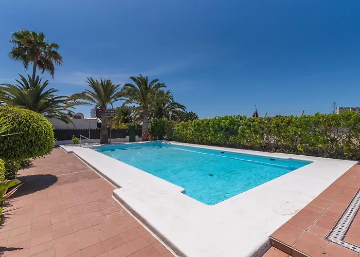 Дом отдыха Vivelorural Club 14, Terraza Y Piscina