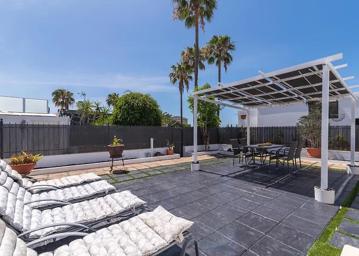 펜션 Vivelorural Club 14, Terraza Y Piscina